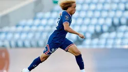 Simons en acción con PSG.