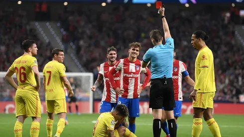 Antoine Griezmann, expulsado ante Liverpool.