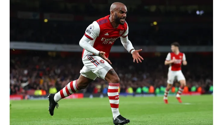 Alexandre Lacazette, el héroe de la noche para Arsenal.