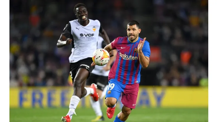 Sergio Agüero en sus primeros minutos con la camiseta de Barcelona.