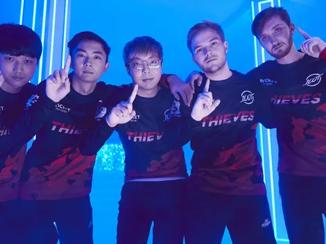 100 Thieves da el batacazo contra EDG en Worlds 2021