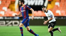 Acción de juego entre Barcelona y Valencia. Temporada anterior.