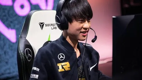 Fnatic vs RNG Highlights Worlds 2021