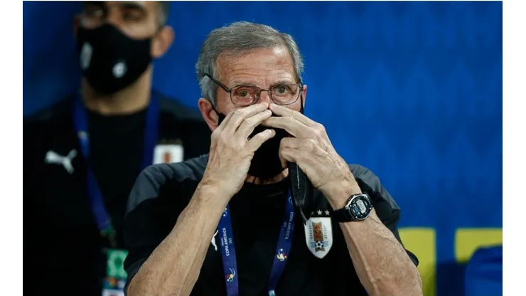 Problemas para Óscar Tabárez con las tres bajas que tendrá Uruguay ante Argentina.