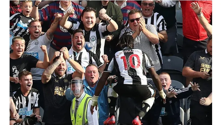 Newcastle rompe con el panorama del fútbol mundial con la venta a un fondo de inversión árabe.