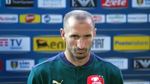 Giorgio Chiellini ante los medios.
