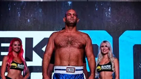 Un peleador de boxeo sin guantes muere tras ser noqueado en 18 segundos