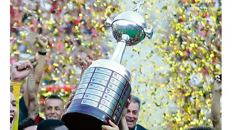 Trofeo de la Copa Libertadores.