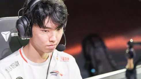 Worlds 2021 Highlights HLE vs PEACE