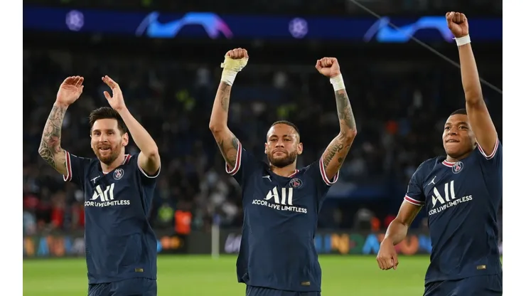 Lionel Messi, Neymar y Kylian Mbappé en un encuentro con PSG.