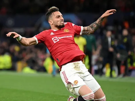 ¡Golazo de Manchester United! El increíble remate de Telles en una jugada preparada