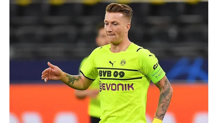 Marco Reus en acción con Dortmund ante Sporting CP.