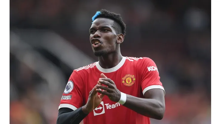 Paul Pogba mejoró su peinado.