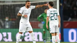 Bernardo Silva, dialogando con Kyle Walker en PSG vs Manchester City.