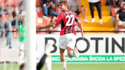 Daniel Maldini en festejo de gol con Milan.