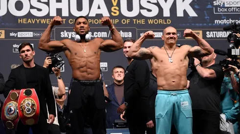 Anthony Joshua y Oleksandr Usyk en el pesaje previo a su pelea (Foto: Getty Images).