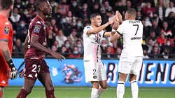 Festejo de gol de PSG.