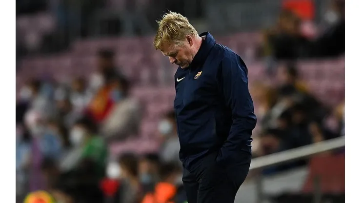 Koeman en reciente partido de Barcelona.