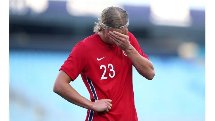 Erling Haaland, criticado por burlarse de un jugador.