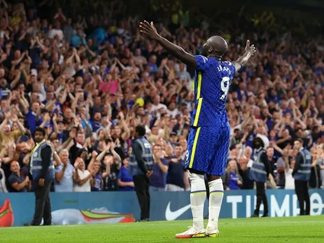 De la mano de Romelu Lukaku, Chelsea goleó a Aston Villa y es colíder