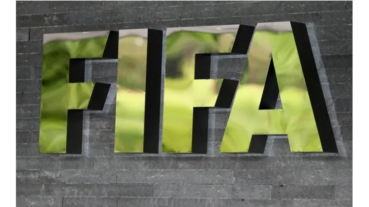 FIFA cambia de postura y no sanciona a la Premier League.