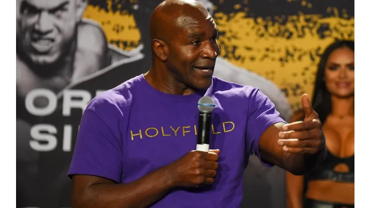 Holyfield le dejó un recado a Belfort
