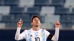 Lionel Messi marcó un golazo para adelantar a Argentina.