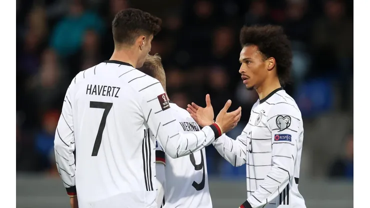 Kai Havertz y Leroy Sané festejando en la goleada.