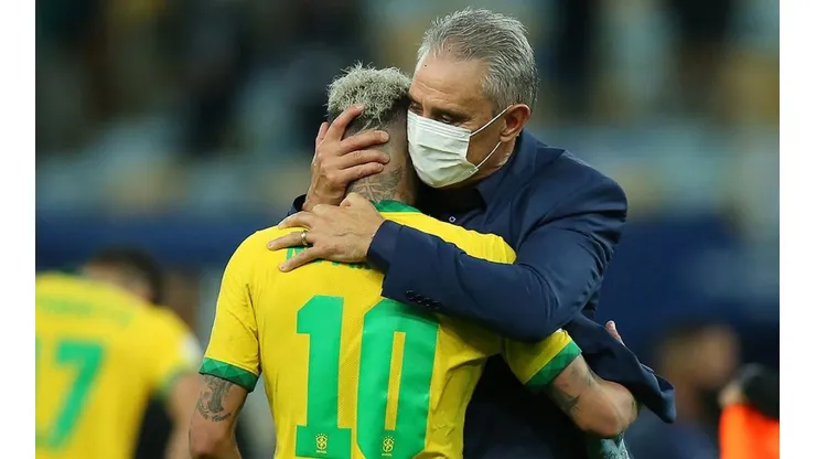 Tite y Neymar con Brasil.