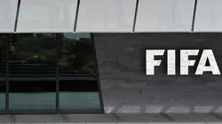 FIFA golpea la mesa y se enfrenta a la Premier League.