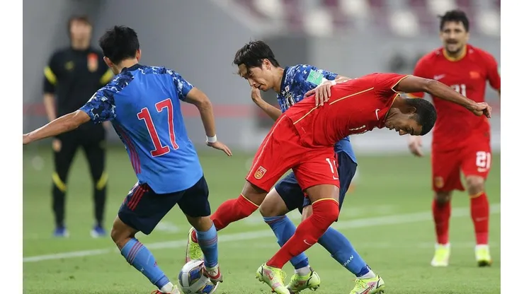 Acción de juego entre Japón y China.