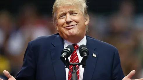 Trump será el comentarista de Holyfield