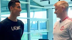 Cristiano Ronaldo y Solskjaer, en su primer encuentro en las instalaciones de Manchester United.