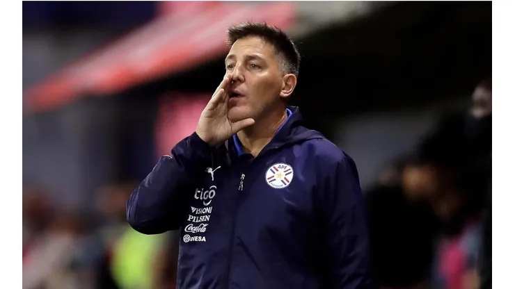 Eduardo Berizzo, en la cuerda floja en Paraguay.