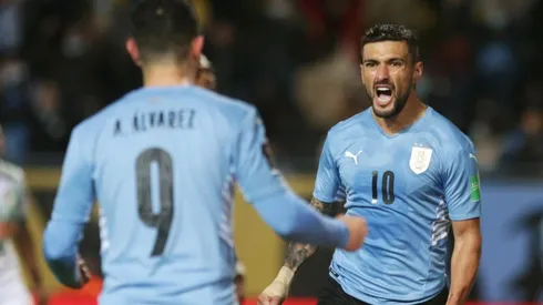 Giorgian De Arrascaeta celebrando su doblete para Uruguay.