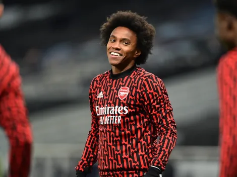 El emotivo reencuentro de Willian con su padre en la llegada a Corinthians