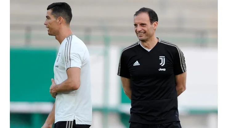 Cristiano Ronaldo y Massimiliano Allegri en un entrenamiento de Juventus.