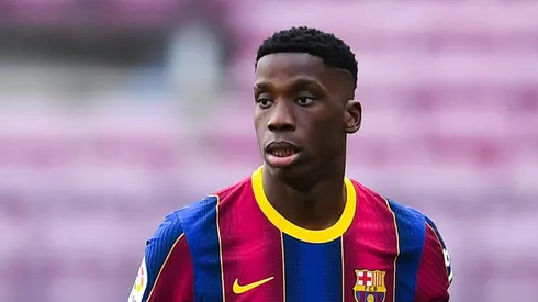 Ilaix Moriba en un encuentro con Barcelona.