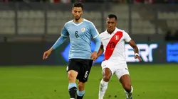 Rodrigo Bentancur y Renato Tapia.