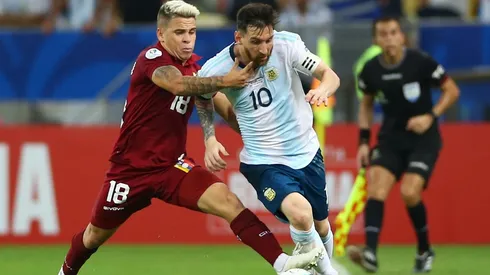 Yeferson Soteldo y Lionel Messi