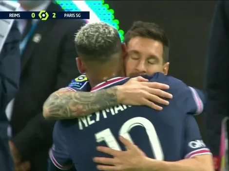 Lionel Messi entró al campo con una sonrisa y explotó el estadio de Reims