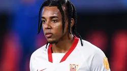 Jules Koundé en un encuentro con Sevilla.