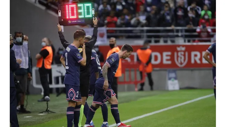 El momento del debut de Lionel Messi en PSG.