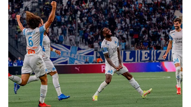 Festejo de gol de Marsella.
