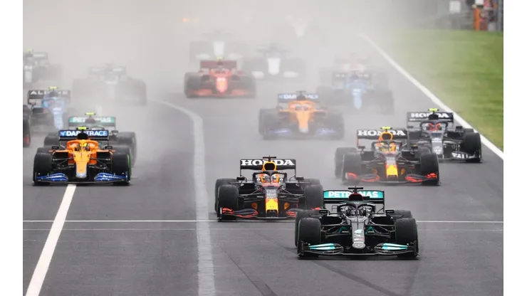 Postal de la última largada en Hungría, con lluvia como en Bélgica. ¿Se repetirá? (Foto: Getty Images).