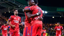 Festejo de gol de Lyon.