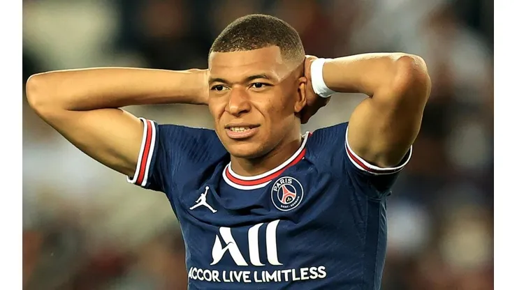 Kylian Mbappé en un encuentro con PSG.