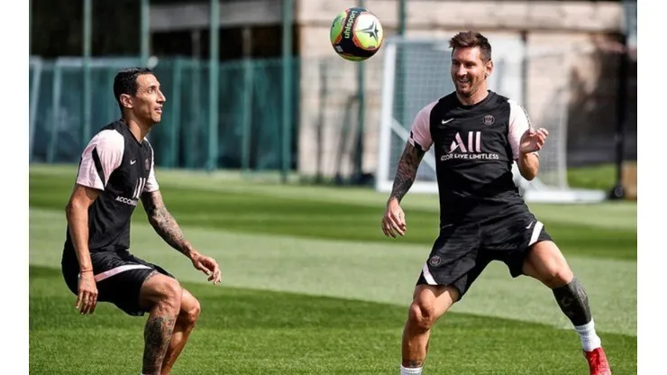 Ángel Di María y Lionel Messi en un entrenamiento del PSG.