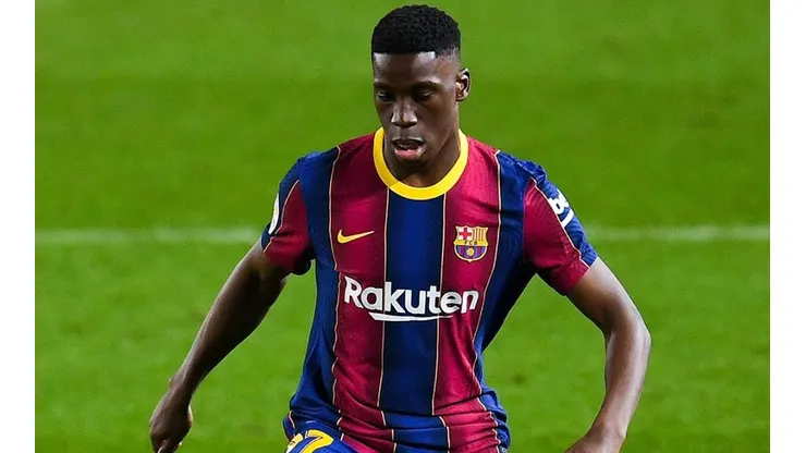 Moriba en acción de juego con Barcelona.