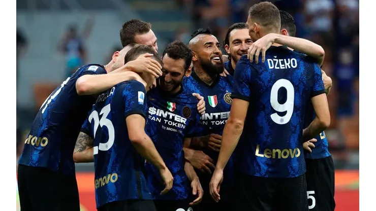 Festejo de gol de Inter en la Serie A.